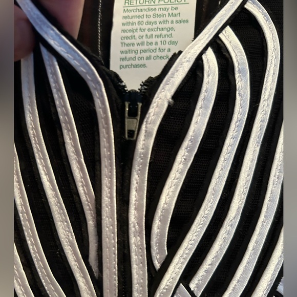 T&W Designs Black & White Blazer Size XL 🆕 - Picture 2 of 6